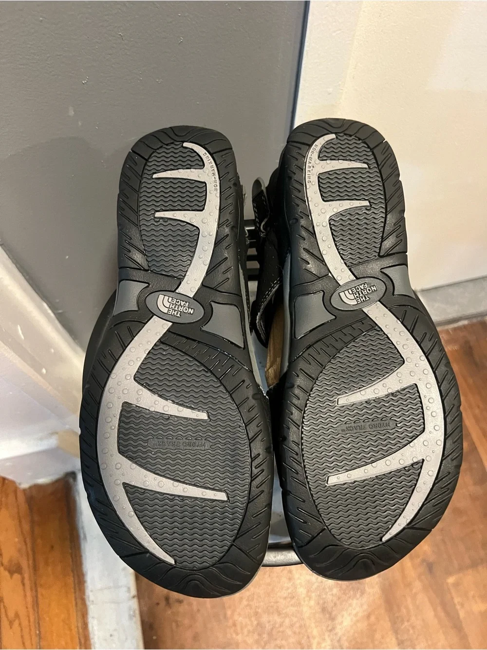 The North Face Black Men's Adjustable Outdoor Sandals size 10
